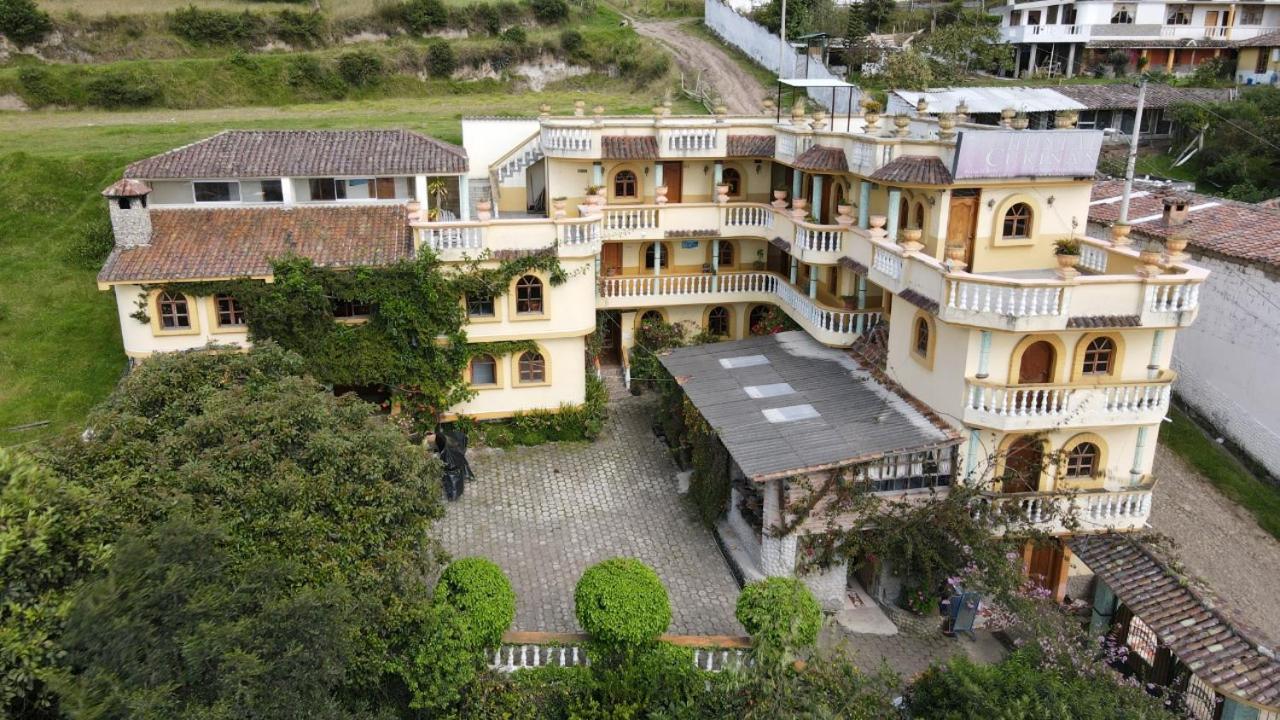 Hostal Curinan โอตาวาโล ภายนอก รูปภาพ