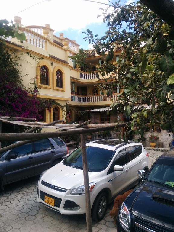 Hostal Curinan โอตาวาโล ภายนอก รูปภาพ