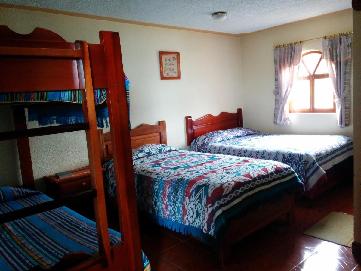 Hostal Curinan โอตาวาโล ภายนอก รูปภาพ